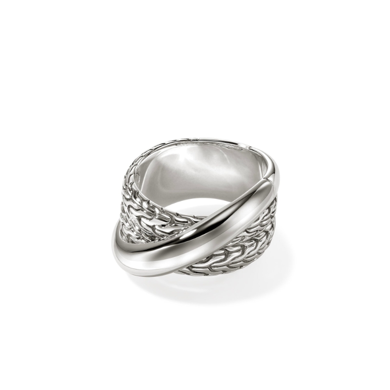 Essentials Crossover Ring